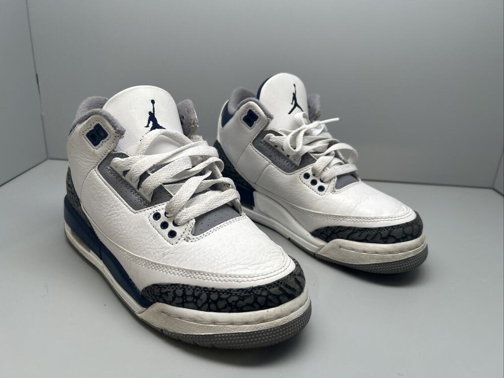 Size 4.5y - Air Jordan 3 Retro Midnight Navy